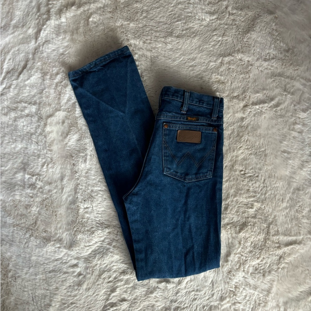 Wrangler - Men’s Mid Rise Slim Straight Leg Blue Denim Jeans